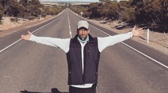 Napadla ho zver, zrazilo auto. Slovák zabehol zo San Francisca do New Yorku a splnil sľub zosnulej mame