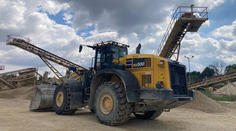 Na štrkovisku na západnom Slovensku zahynul pracovník. Mal ho zachytiť bager