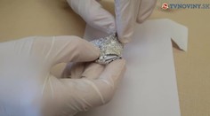 Grécka polícia našla 1,25 tony marihuany ukrytej v zásielke datľovej pasty