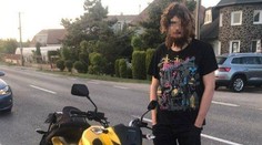 Nadrogovaný mladík si kúpil motorku, cestou z predajne ho zastavili policajti