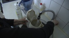 Seniori sú mesiac bez teplej vody. Na vlažnú čakajú hodinu a pol
