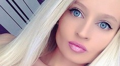 Vyzerá ako živá Barbie. Tvrdí, že je takmer úplne prirodzená