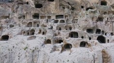 V Gruzínsku sme navštívili miesto, ktoré sa podobá jednému na Slovensku. Je však obrovské