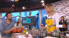 Husacie stehienko s tekvicovou kapustou a žemľovými knedličkami