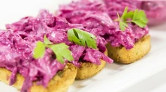 RECEPT NA SOBOTU: Nátierka z červenej repy s ľanovými semienkami