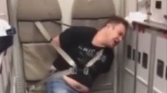 Opitý doktor chcel počas letu otvoriť dvere. Posádka ho musela pripútať o sedadlo