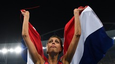 VIDEO: Obrovské poníženie slávnej atlétky. Manželovu neveru mal odhaliť priamy prenos v televízii