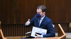 Poslanci schválili Matovičovi navýšenie výdavkov z rozpočtu. Koaličná SaS sa zdržala