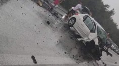 Čelnú zrážku dvoch áut za Moldavou nad Bodvou neprežila jedna osoba