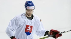 Zo Švajčiarska do Ruska. V KHL bude hrať ďalší slovenský reprezentant
