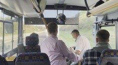 Polícia si posvietila na vodičov nákladiakov. Polovica kontrolovaných mala v ruke mobil