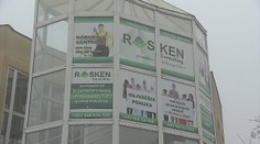 Prišli si zarobiť, teraz sa nemajú ako dostať domov. Pracovná agentúra oklamala stovky ľudí