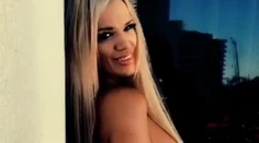 Najsexy babička hore bez! Nestarne, ale kvitne