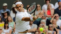 Djokovič a Federer sa stretnú vo finále v All England Clube