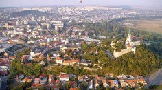 V Nitre v troch obchodných centrách bomby od vydierača nenašli