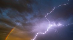 V nedeľu zasiahnu časť Slovenska silné búrky, potrvajú až do stredy