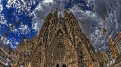 Sagrada Familia dostala po 137 rokoch konečne stavebné povolenie