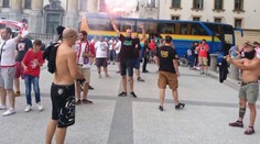 Mal to byť pekný futbalový zážitok, 40 fanúšikov Trenčína vyhodili z krajiny