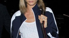 Zasnúbená s priateľkou? Topmodelke svieti na prstenníku obrovský diamant