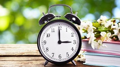 Letný a zimný čas sa bude striedať aj najbližších päť rokov