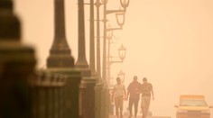 FOTO: Nevídaný úkaz.  Hlavné mesto Iraku zasiahla piesočná búrka