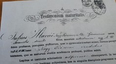 Sťažujete sa na ťažké maturity? Takto vyzerali tie prvé pred 150 rokmi