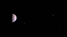 Sonda Juno poslala prvé zábery Jupitera