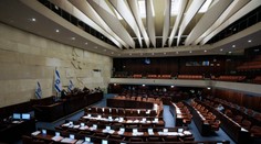 Izraelský parlament odhlasoval svoje rozpustenie. Krajinu čakajú piate voľby za štyri roky