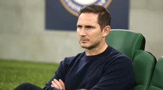 Frank Lampard skončil na lavičke Chelsea. Média už majú favorita na uvoľnený trénerský post