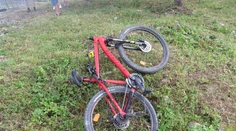 Mladá cyklistka (†23) podľahla zraneniam po zrážke s vlakom