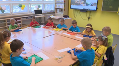 Vyučovanie ako z budúcnosti. Žiaci stavajú skutočný dom, chodia na farmu či do obchodu