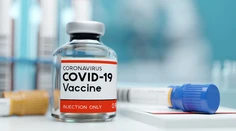 EÚ dosiahla dohodu s BioNTech/Pfizer. Kúpi 600 miliónov dávok vakcíny