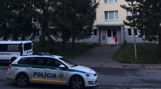 Tragédia v Krupine: Dievčatko (†3), ktoré vypadlo zo štvrtého poschodia, zomrelo