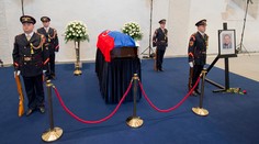OBRAZOM: Verejnosť sa lúči s Michalom Kováčom