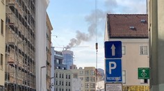 OBRAZOM: Požiar na prvom slovenskom mrakodrape v Bratislave spôsobil kompresor