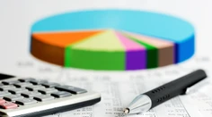 Rezort spravodlivosti má mať v roku 2015 nižší rozpočet