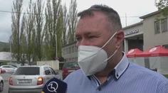 Po vyjadreniach o neočkovaní sprievodu seniorov prišiel o funkciu námestník
