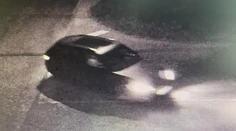 Nový úder bankomatovej mafie. Polícia hľadá toto auto, má poškodený kufor