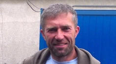 Polícia vyhlásila, že exsiskár Kosík je v Mali stále za mrežami, on tvrdí opak