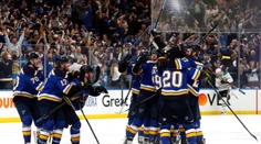 VIDEO: St. Louis jasne vyhralo na ľade San Jose a je krok od finále