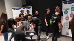 Slovenskí stredoškoláci zostrojili prototyp robota, ktorý môže pomôcť v budúcnosti. Idú súťažiť do Atén