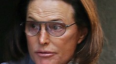 Takto by chlap nemal dopadnúť! Preplastikovaný Bruce Jenner