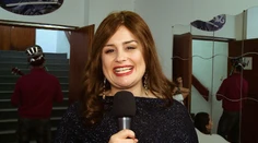 Petra Polnišová ako moderátorka Jelito Alagýč. Toto je sila!