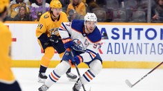 VIDEO: McDavid sa blysol geniálnou akciou. Jeho efektná pirueta baví NHL