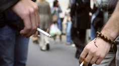 V Španielsku navrhujú zálohovať cigaretové ohorky. Aj Slováci už pripravujú vlastné riešenie