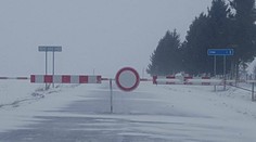 Meteorológovia varujú pred vetrom aj snehovými závejmi. Výstraha platí pre tieto oblasti