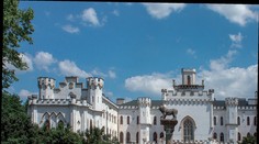 Prezident stále nemá sídlo