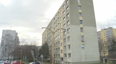 Zateplili si panelák, teraz im hrozia státisícové pokuty. Ľudia z košickej bytovky sú 13 rokov rukojemníkmi