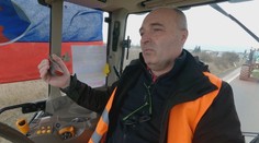 Kopa hnoja na ceste a zablokovaný hlavný ťah medzi Košicami a Michalovcami. Tak vyzeral protest z traktora