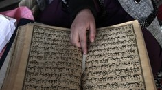 Odborníci analyzovali Korán a Bibliu. Kde sa spomína viac násilia?